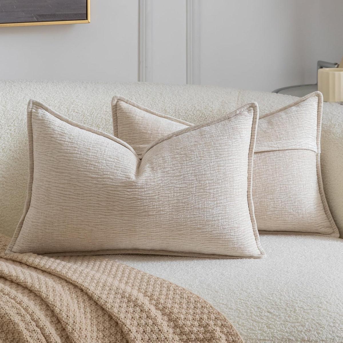 Set di 2 Copricuscini in Morbido Chenille con Texture Elegante per Divano Poltrona e Camera da Letto Beige 40 x 60 cm